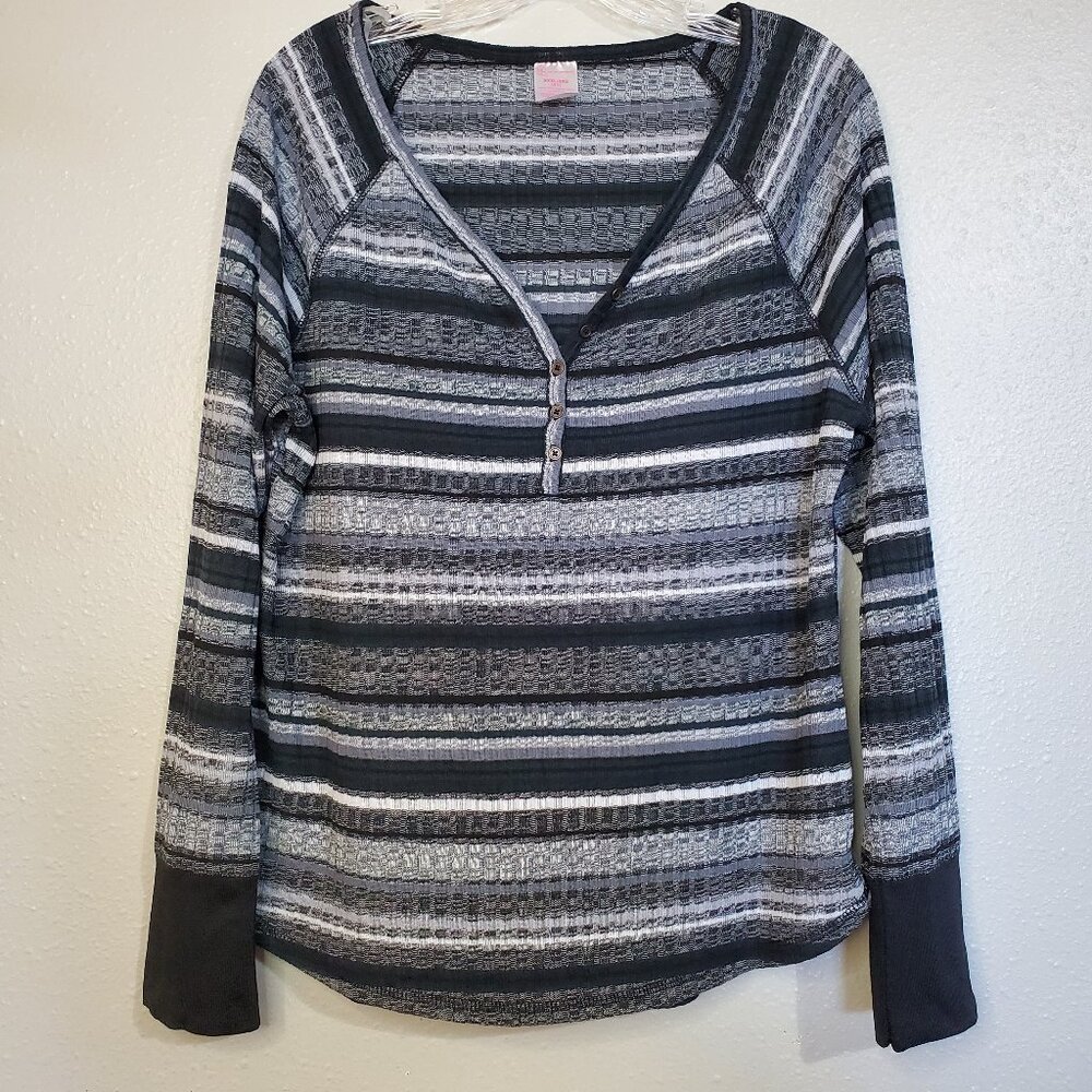 No Boundaries Striped Long Sleeve Henley Top Juniors XXXL